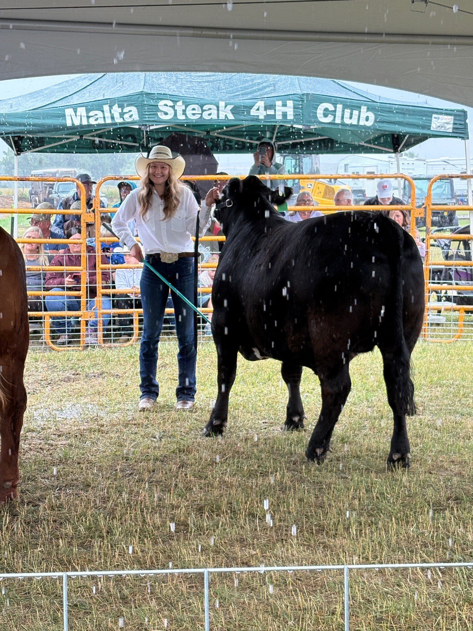 Macey Blunt Still Smiling Despite the Weather